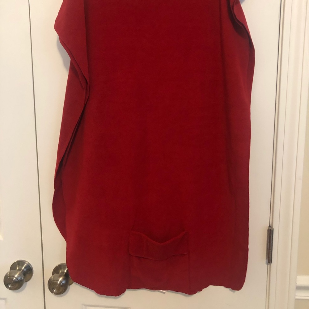 Take the chill off wrap with pockets!